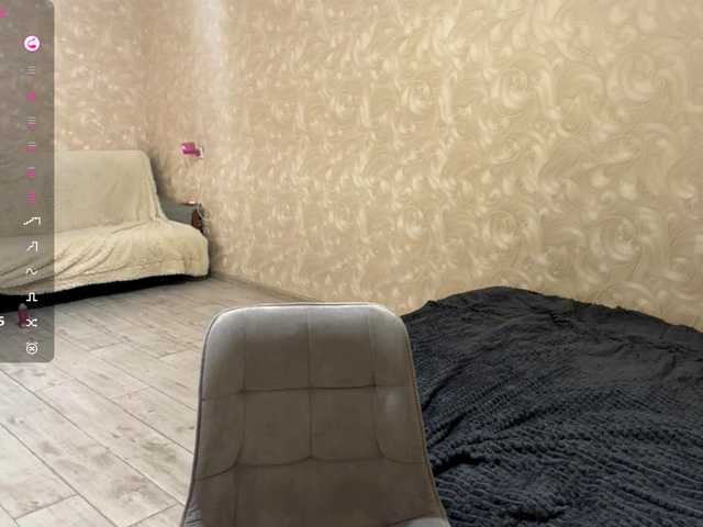 VenitaLia live cam on BongaCams