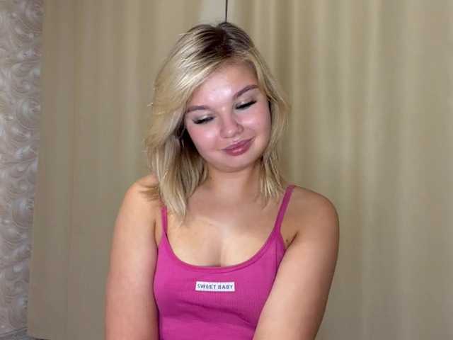 VenitaLia live cam on BongaCams