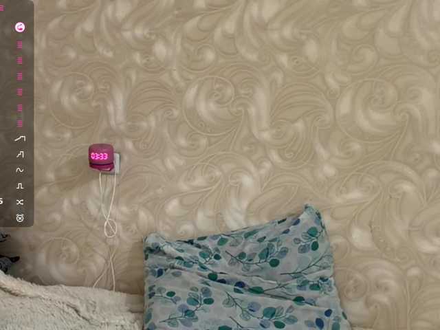 VenitaLia live cam on BongaCams