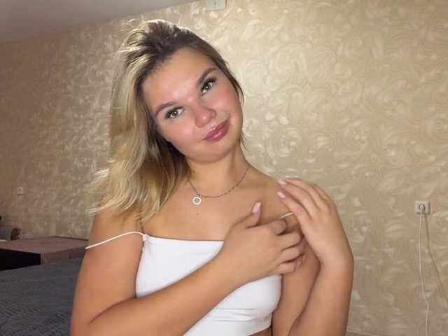 VenitaLia live cam on BongaCams