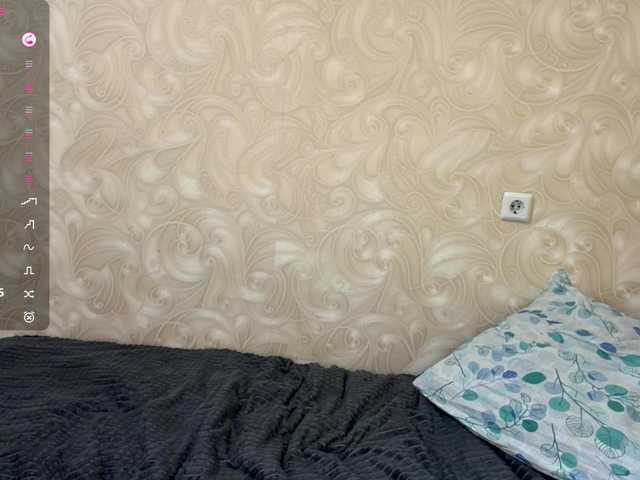 VenitaLia live cam on BongaCams