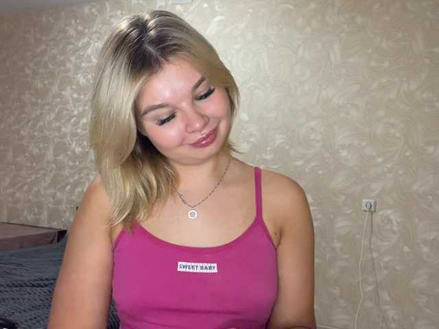 VenitaLia live cam on BongaCams