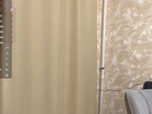 VenitaLia live cam on BongaCams