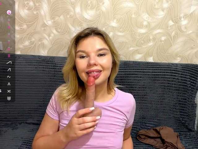 VenitaLia live cam on BongaCams