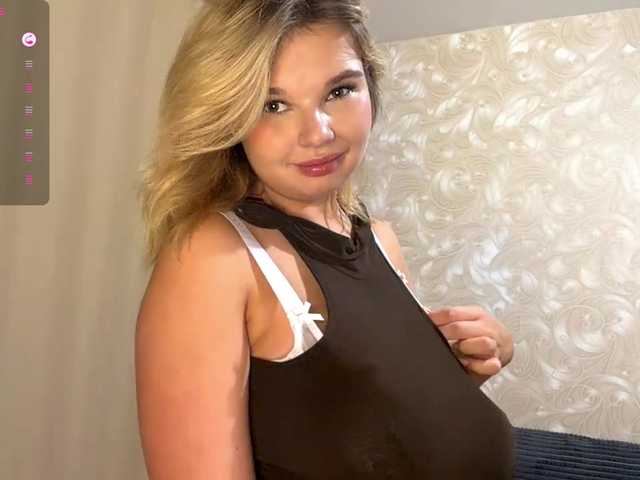VenitaLia live cam on BongaCams