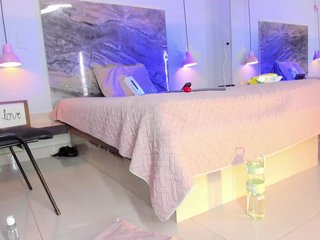 Abbyyxxx's Live Webcam