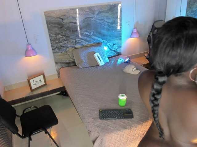 Abbyyxxx live cam on BongaCams