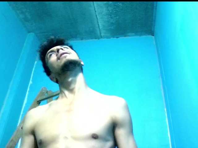 Hulio18Pro live webcam show