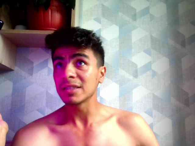 Hulio18Ultra Sex Cam Show