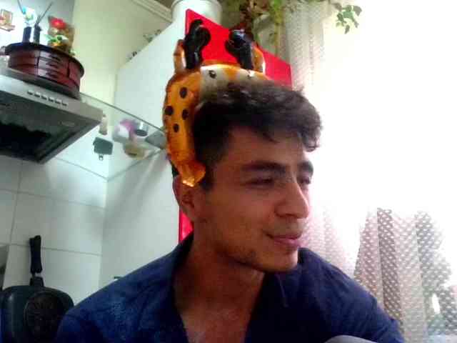 Hulio18Ultra Sex Cam Show