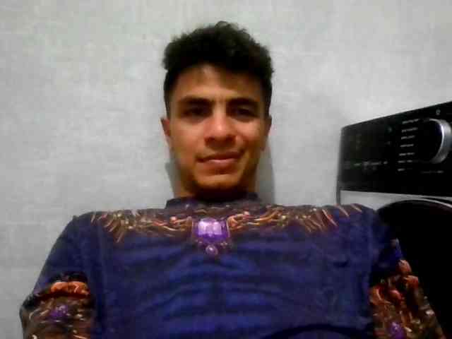 Hulio18Ultra Sex Cam Show
