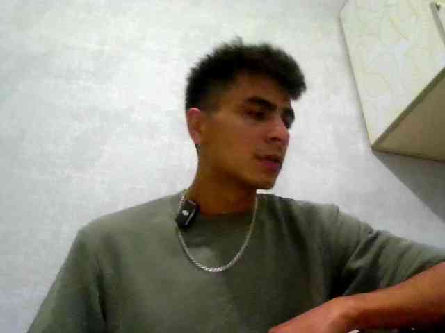Hulio18Ultra Sex Cam Show