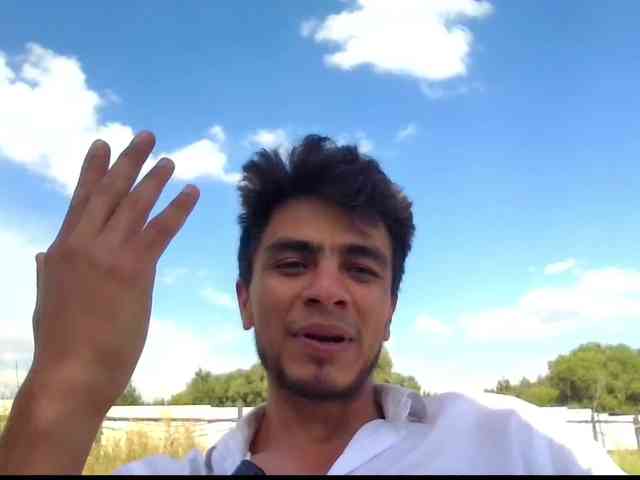 Hulio18pro's cam show statistics and live stream