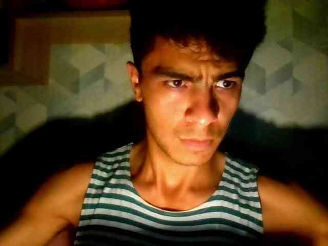 Hulio18Ultra Sex Cam Show