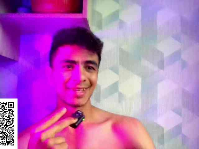 Hulio18Ultra Sex Cam Show