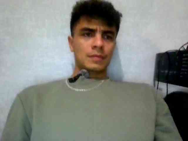 Hulio18Ultra Sex Cam Show