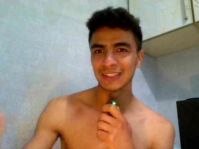 Hulio18Ultra Sex Cam Show