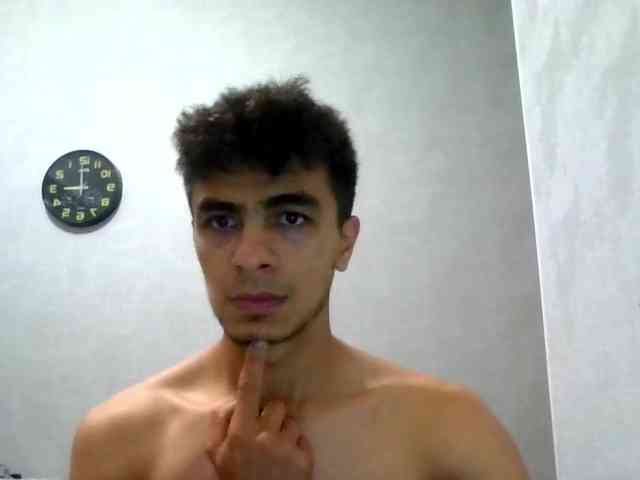 Hulio18Ultra Sex Cam Show