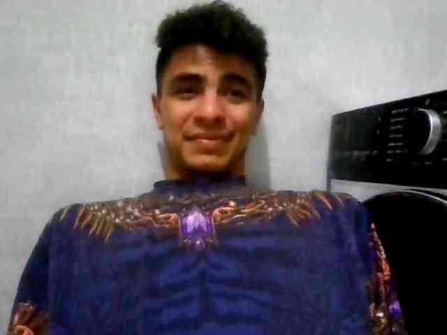 Hulio18Ultra Sex Cam Show