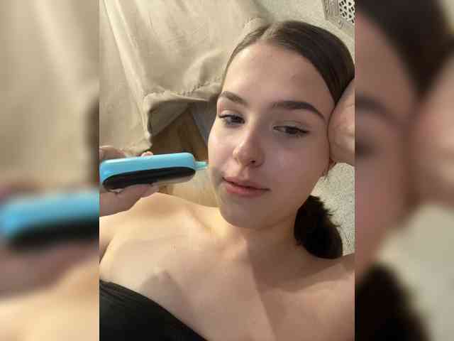 Yanchs live female cam on bongacams