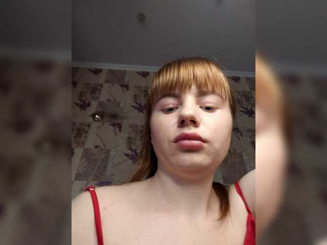 Loloshka222 live cam on BongaCams