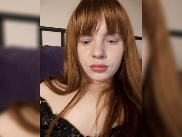 Loloshka222, en vivo ahora en BongaCams