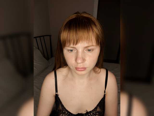 Loloshka222 live cam on BongaCams