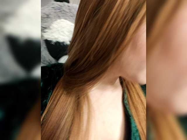 Madam_22 — live female cam