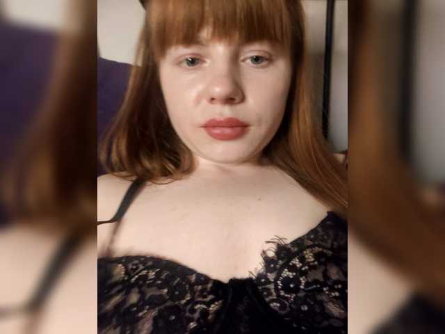 Madam_22 live cam preview
