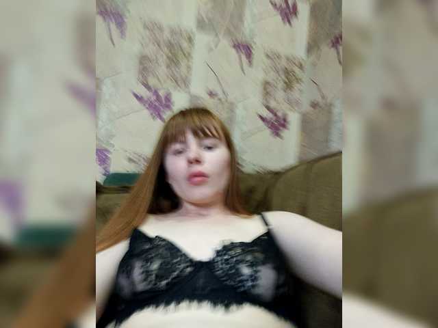 Loloshka222 live cam on BongaCams