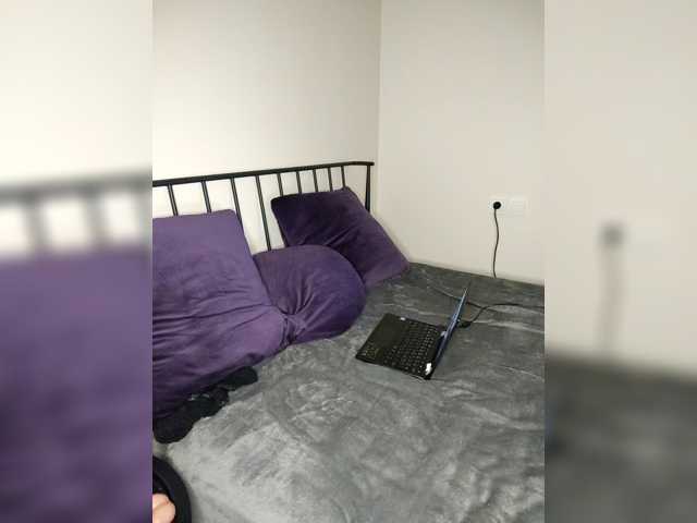 Loloshka222 live cam on BongaCams