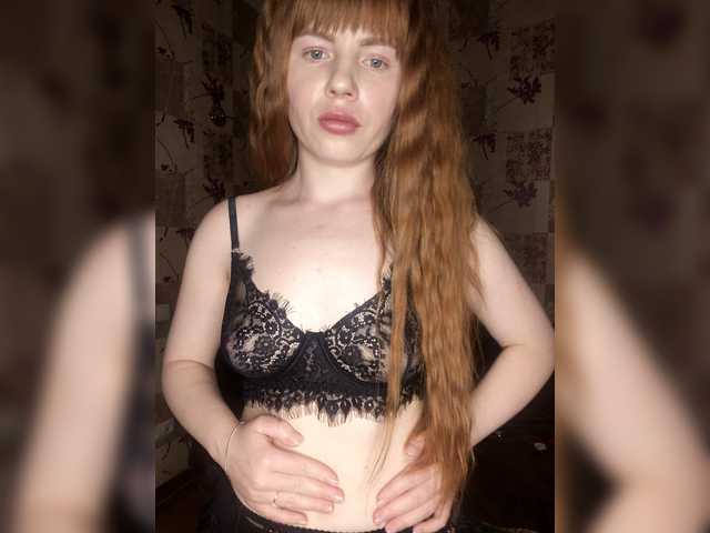 Loloshka222 live cam on BongaCams