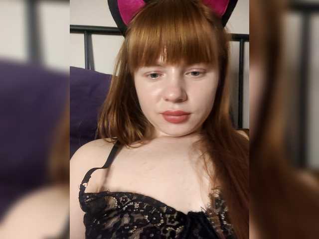 Madam_22 live cam preview
