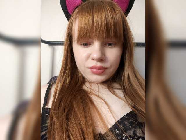 Loloshka222 live cam on BongaCams