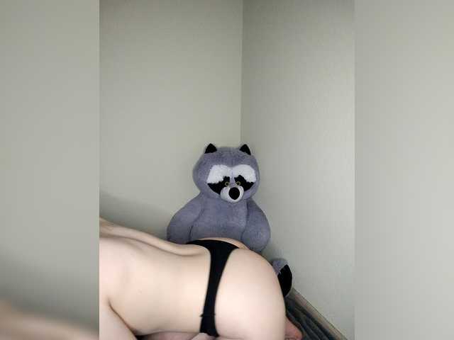 Loloshka222 live cam on BongaCams