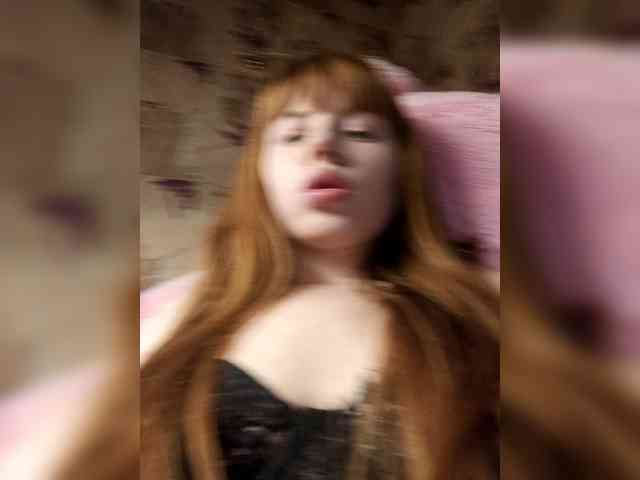 Loloshka222 webcam