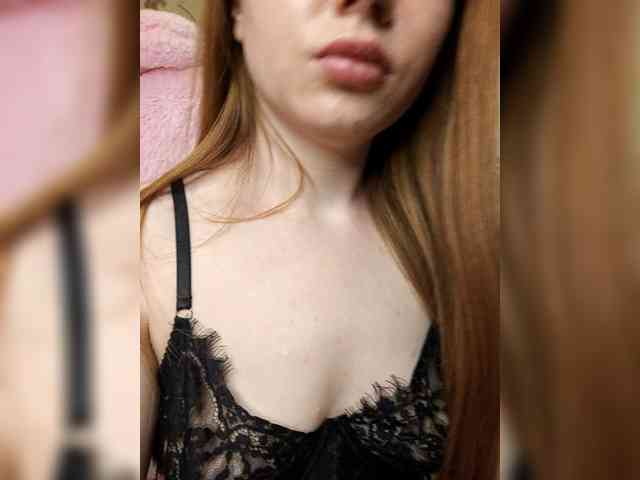 Loloshka222 webcam