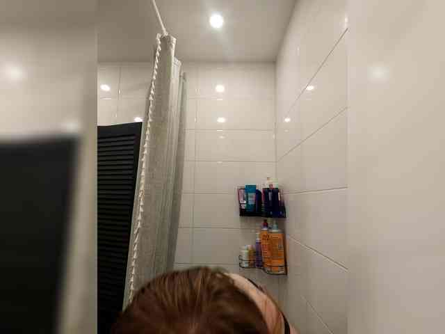 Loloshka222 Live Webcam on BongaCams