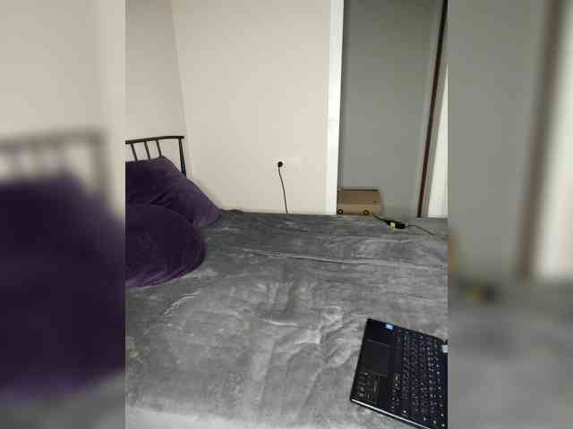 Madam_22 webcam