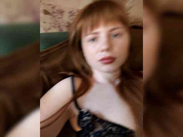 Loloshka222 webcam