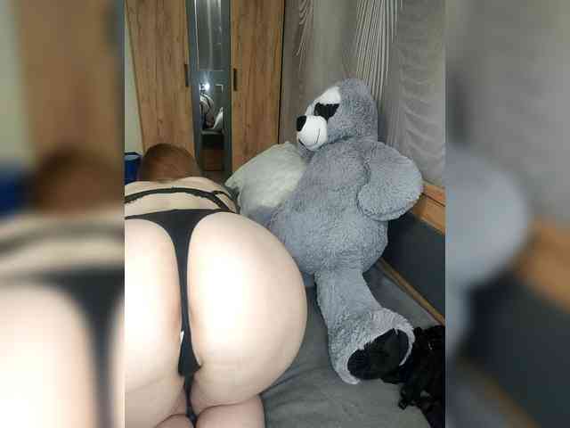 Madam_22 webcam