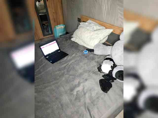 Madam_22 webcam