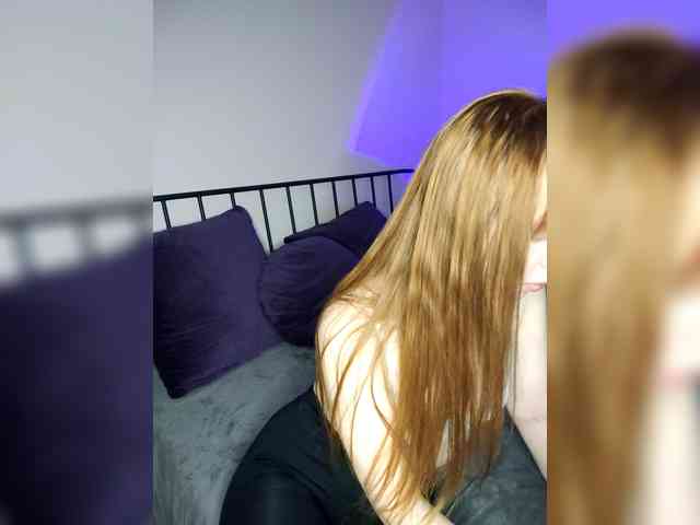 Madam_22 webcam