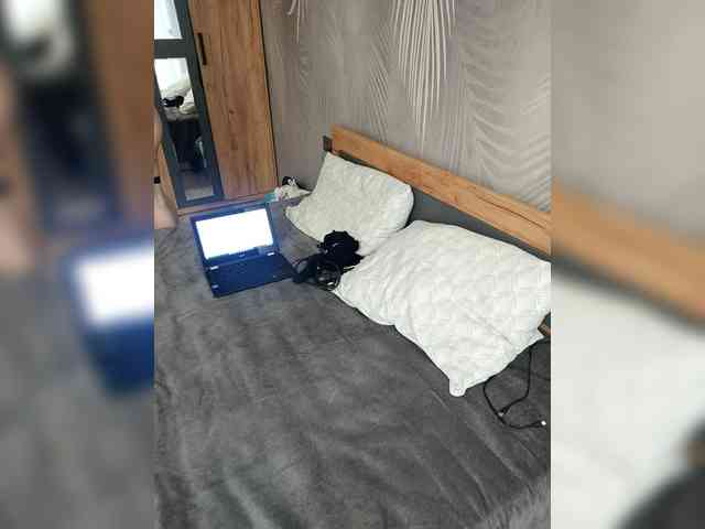 Madam_22 webcam