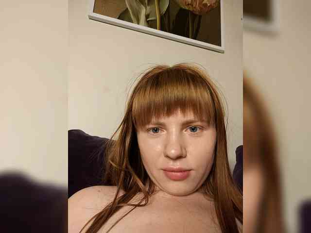 Loloshka222 webcam