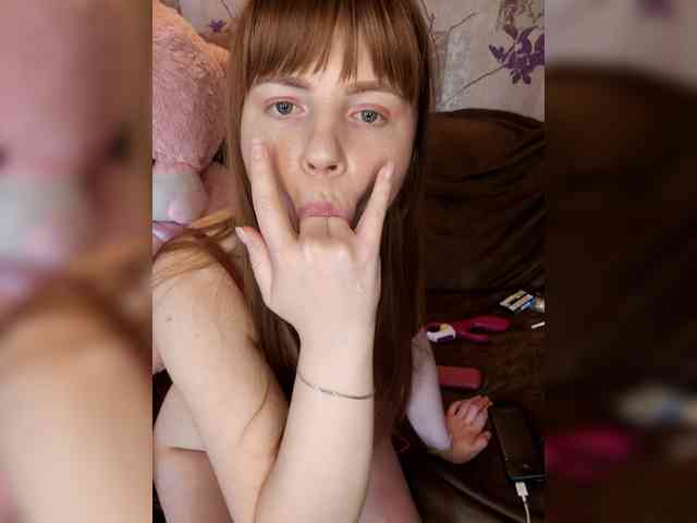 Loloshka222 webcam