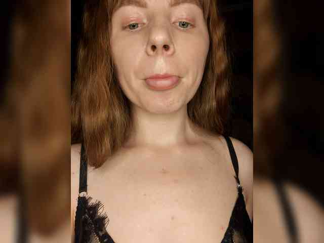 Loloshka222 webcam