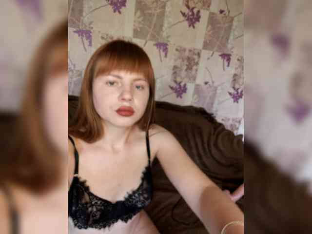 Loloshka222 webcam