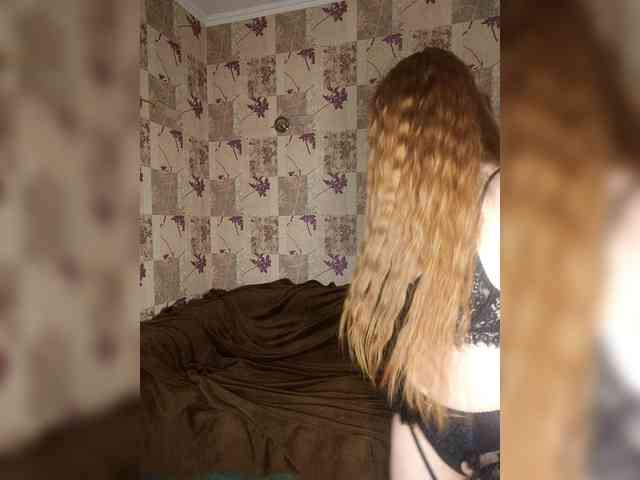 Loloshka222 webcam