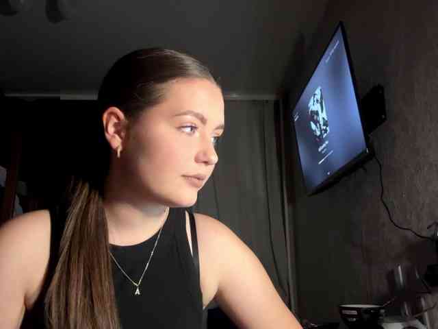 KoketkaLily webcam
